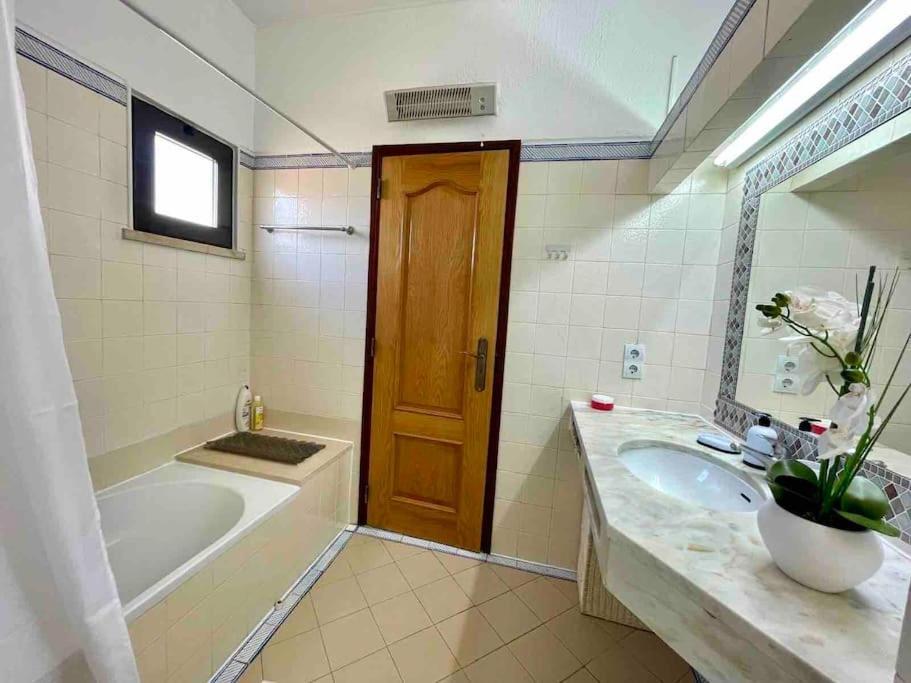 Apartment Vista Mar Piscina アルブフェイラ エクステリア 写真
